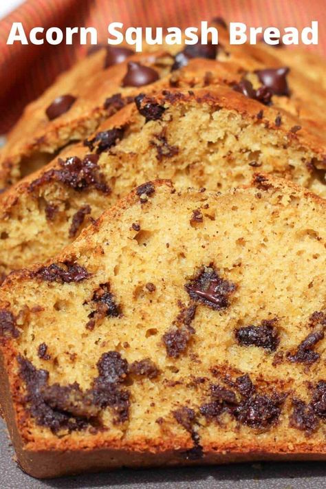 Acorn Squash Bread With Chocolate Chips Acorn Squash Muffin Recipes, Acorn Squash Bread Recipes, Acorn Squash Dessert Recipes, Acorn Squash Muffins, Acorn Squash Bread, Acorn Squash Puree, Squash Acorn, Squash Muffins, Bread With Chocolate Chips