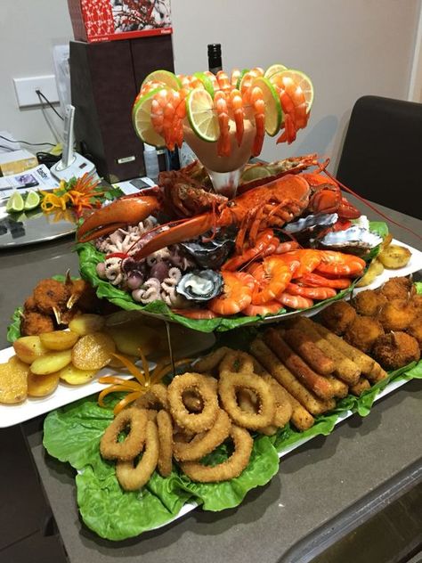 Seafood Platter Ideas, Appetizers Board, Platters Ideas, Dinners Family, Finger Snacks, Picnic Family, Seafood Feast, Platter Ideas, Seafood Buffet