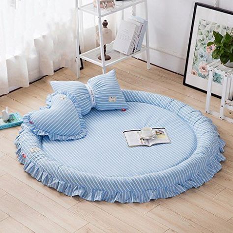 #forkids Baby Cradles, Draps Design, Baby Doll Bed, Round Bed, Baby Mat, Baby Sewing Projects, Doll Bed, Quilt Baby, Baby Nest