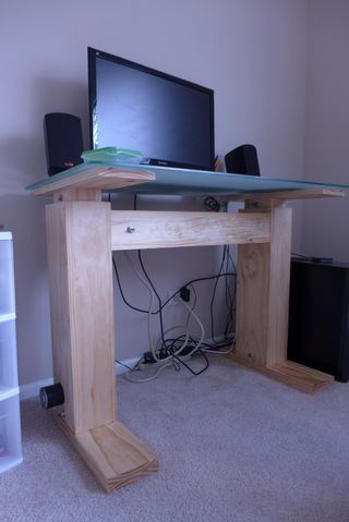 Standing Desk Diy Adjustable, Rising Desk, Diy Standing Desk, Artist Desk, Pipe Desk, Adjustable Computer Desk, Electric Desk, Height Adjustable Desk, Craft Room Furniture