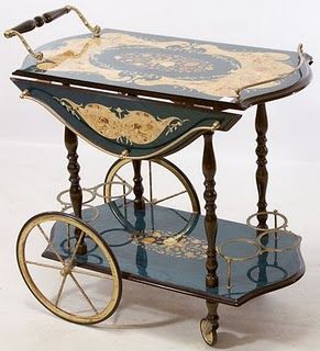 Love! - Antique Italian drinks cart. So beautiful! Antique Tea Cart, Drinks Cart, Vintage Tea Cart, Bandeja Bar, Italian Drinks, Delivery Guy, Diy Bar Cart, Gold Bar Cart, Tea Trolley