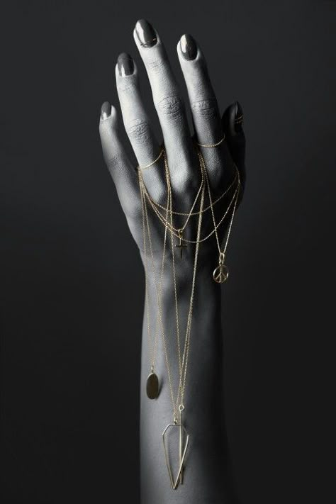 Dark Jewellery Photography, Jewelry Hand Photography, Jewelry Brand Photoshoot Ideas, Edgy Jewelry Photography, Dark Jewelry Photography, Moody Jewelry Photography, Jewelry Photography Model, Jewelry Editorial Photography, Necklace Product Photography