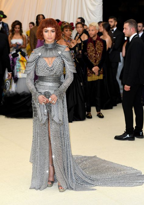 Zendaya Is a Warrior Ready to Take On the World in Her Met Gala Gown Zendaya Met Gala, K C Undercover, Gala Gowns, Met Gala Outfits, Gala Gown, Met Gala Dresses, Gala Outfit, Zendaya Style, Gala Fashion