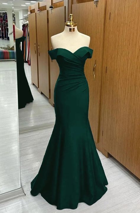 Dark Green Prom Dress, Green Prom Dress Long, Navy Prom Dress, Dark Green Prom Dresses, Celebrity Brides, Prom Dress Mermaid, Prom Dresses Off The Shoulder, Navy Prom Dresses, Prom Dress Inspo