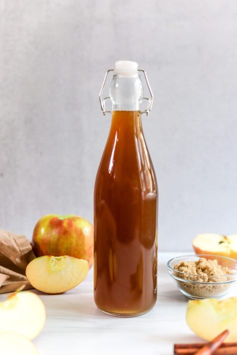 Apple Crisp Syrup (Starbucks Copycat Recipe) - bits and bites Apple Cinnamon Simple Syrup, Starbucks Apple Crisp Syrup, Copycat Starbucks Apple Crisp Syrup, Apple Spice Syrup, Apple Cider Coffee Syrup, Apple Pie Syrup, Apple Crisp Syrup For Coffee, Green Apple Syrup Recipe, Dessert Martini Recipes