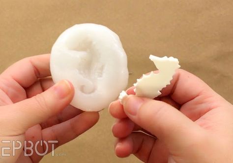 Hot Glue Resin Molds Diy, Diy Molds For Clay, How To Make Silicone Molds, Make A Resin Mold, Homemade Plaster, Make A Silicone Mold, How To Make Silicone, Diy Resin Mold, Silicone Rubber Mold