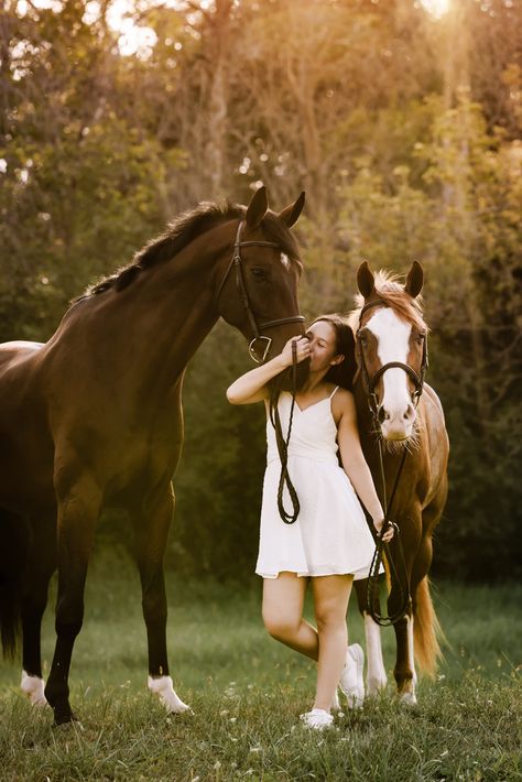 Iowa summer equestrian photography session with Vera and her horses for her senior portraits at the barn | photos by traveling equine photographer, Tisha Pol Photography Horse And Person Photography, Pictures With Horses Photography Ideas, Senior Horse Photography, Horse Portrait Photography, Horse And Rider Photography, Horse Shoot, Horse Photoshoot Ideas, Equine Photography Poses, Horse Senior Pictures