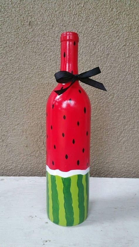 Beer Bottle Art, Watermelon Wine, Beer Bottle Crafts, Bottle Art Projects, Bottle Paint, Wine Diy, Bottles Diy, Bottle Diy Crafts, Painted Glass Bottles