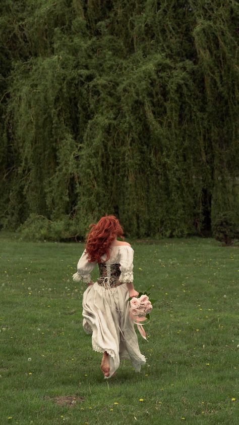 Lady Viktorya | Find me in the Garden 🪷 Photo by @victoriawonkaphotography | Instagram Garden Shoot, Autumn Photoshoot, Inner Witch, 18th Bday, Moody Photography, 17k Followers, Bow Hairstyle, Fall Photoshoot, Past Relationships