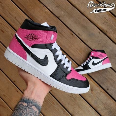 Nike air jordan pink Pink Shoes Outfit, Aj1 Mid, Pink And Black Nikes, Air Max 90 Leather, Pink Wardrobe, Custom Sneakers Diy, Pink Jordans, Pink Nike Shoes, Mid Shoes