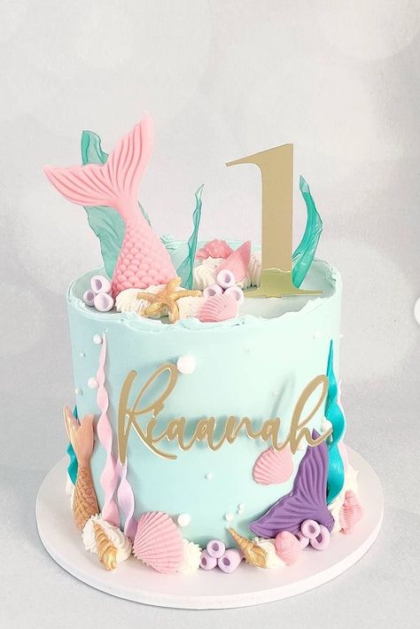 Mermaid One Year Birthday Cake, 8 Year Birthday Cake Ideas, Birthday Cake Mermaid Theme, Buttercream Mermaid Cake, Mermaid Cake Ideas Birthdays, Simple Mermaid Birthday Cake, Pastel Mermaid Cake, Simple Mermaid Cake, Mermaid Birthday Cake Ideas