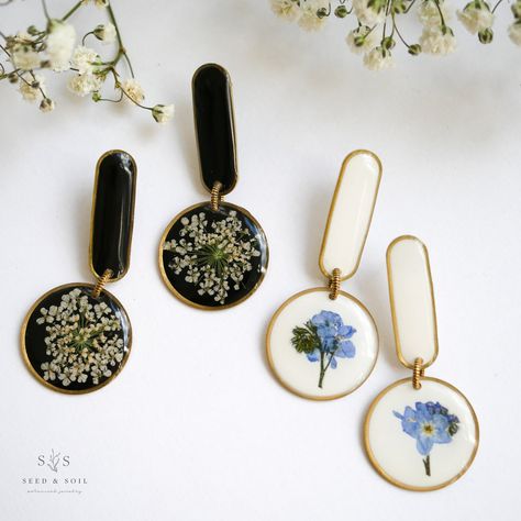 Cheap Whimsical Resin Jewelry, Cheap Handmade Resin Jewelry, Affordable Modern Resin Jewelry, Earrings With Pictures, Creative Resin Earrings, Polymer And Resin Earrings, Resin Ink Jewelry, Cheap Whimsical Resin Earrings, Resin Earrings Resin Obsession