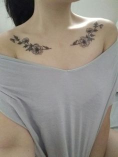 Collarbone Tattoos For Women Flower, Color Bone Tattoos, Flower Collar Bone Tattoo, Cross Shoulder Tattoos, Collarbone Tattoos, Tattoo Sonne, Front Shoulder Tattoos, Cross Tattoo For Men, Cool Chest Tattoos