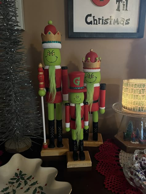 Diy Grinch Nutcracker, Grinch Nutcracker Diy, Wooden Nutcracker Painting Ideas, Nightmare Before Christmas Christmas Decorations, Nutcracker Display Ideas, Grinch Nutcracker, Christmas Decorations For Tree, Nightmare Before Christmas Christmas, Nutcracker Diy