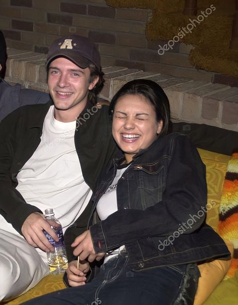 mila kunis and topher grace. Topher Grace 90s, Topher Grace, Eric That 70s Show, That 70s Show Cast, Eric Foreman, Mila Kunis Ashton Kutcher, Eric Forman, 70 Show, Mila Kunis