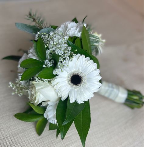 Small bridal bouquet White Gerbera Bouquet, Gerber Daisy Bridal Bouquet, White Gerbera Daisy Bouquet, Gerbera Daisy Bouquet Wedding, White Gerber Daisy Bouquet, Gerber Daisy Bouquet Wedding, Gerbera Daisy Centerpiece, Daisy Wedding Bouquet, Gerber Daisy Bouquet