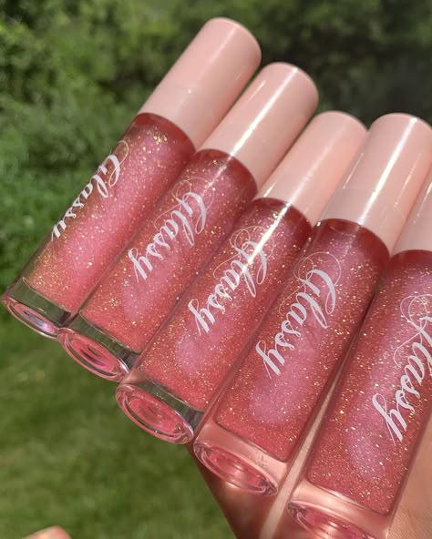 Lipgloss Brand Name Ideas, Lipstick Packaging Ideas, Lipgloss Inspiration, Lip Gloss Business Ideas, Lipgloss Ideas, Lipgloss Business, Lip Gloss Homemade, Alat Makeup, Lip Gloss Makeup