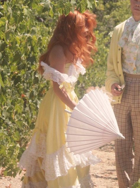 Redhead Wearing Pink, Cottage Core Outfits Aesthetic, Fairytale Aesthetic, Princess Core, Princess Aesthetic, Southern Belle, Ginger Hair, Look Cool, Summer Girls