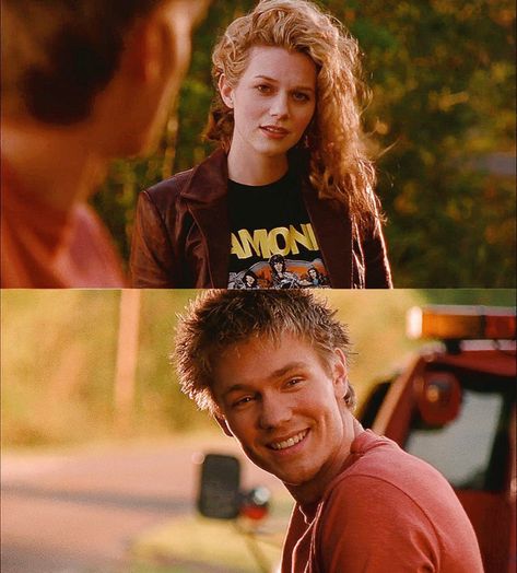 Lucas Scott And Peyton Sawyer, Peyton And Lucas, One Tree Hill Aesthetic, Les Freres Scott, Joey And Aoife, Tree Hill Ravens, One Tree Hill Lucas, Sometimes They Come Back, Tristan Dugray