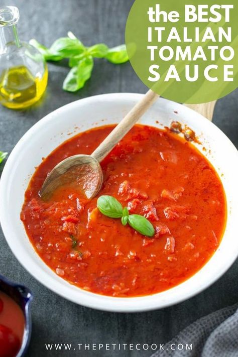 How to make the best authentic Italian Tomato Sauce recipe from scratch – Easy, rustic and flavorful, it takes only 5 ingredients and 30 mins to recreate a staple of Italian cuisine at home. #vegan #glutenfree #italian #dairyfree #sauce thepetitecook.com Italian Red Sauce Recipe, Authentic Italian Tomato Sauce Recipe, Italian Tomato Sauce Recipe, Authentic Italian Tomato Sauce, Red Sauce Recipe, Authentic Italian Pizza, Italian Tomato Sauce, Red Sauce Pasta, Tomato Pasta Sauce