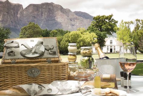 Rooftop Cinema, Sea Point, Boulder Beach, Cape Town Wedding, Romantic Things To Do, Romantic Picnics, City Lifestyle, Best Wine, Romantic Things