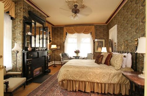 The 31 Most Charming Bed-and-Breakfasts Across America Bed And Breakfast Rooms, Vintage Bed And Breakfast, Dollhouse Renovation, Breakfast In America, Best Bed And Breakfast, Victorian Bed, Bed And Breakfast Inn, Best Bed, Victorian Mansions