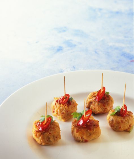 Thai Mini fish cakes Recipe - Serve with sweet chilli sauce for dipping, or wrap in warm pita bread with shredded lettuce and cucumber for a snack or light meal. Read how to prepare. Fish Canapes, Prawn Skewers, Thai Fish Cakes, Thai Recipes Authentic, Thai Fish, Fish Cakes Recipe, Renew Vows, Deep Fried Tofu, Fish Bites