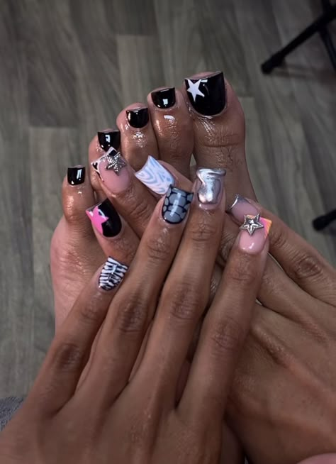 Monster Eye Nails, Eye On Nails, Monster Inc Nails, Fye Nails, Acrylic Toes, Acrylic Toe Nails, Hard Nails, Drip Nails, Inspiration Nails