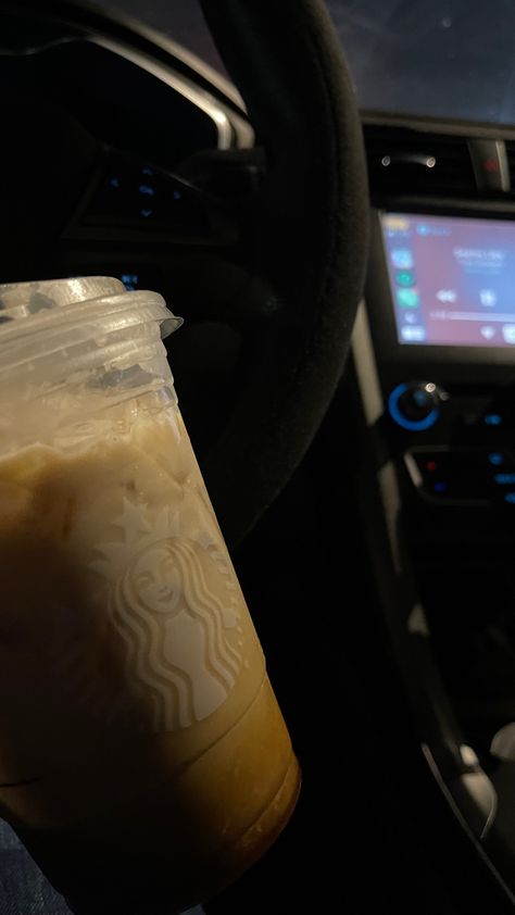 Starbucks Car Aesthetic, Coffee In Car Aesthetic, Starbucks In Car, Cafe Starbucks Aesthetic, Starbucks At Night, Starbucks Aesthetic, Café Starbucks, Highlight Ideas, Birthday Quotes For Me