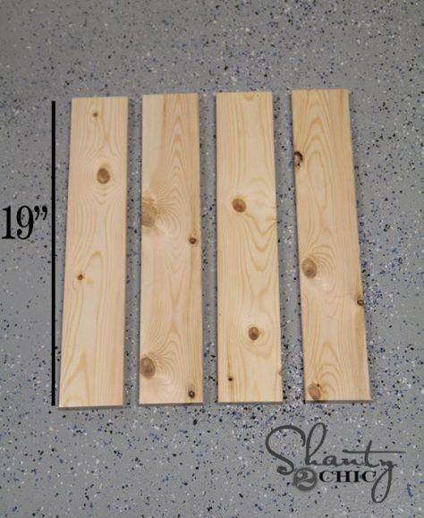 Cuts for Wood Tray Diy Stocking Holder, Diy Serving Tray, Diy Frühling, Diy Stockings, Diy Blanket Ladder, Picture Frame Ornaments, Shanty 2 Chic, Kitchen Tray, Diy Tray