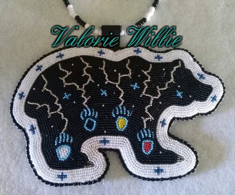 A big bear medallion I did..💚 Beaded Bear Medallion, Bear Beading Patterns, Beaded Bear Pattern, Bear Medallion, Beaded Leather Bag, Bead Edging, Beaded Bear, Beaded Mandala, Navajo Wedding