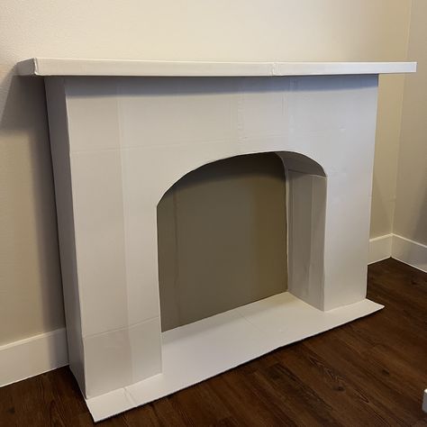 cardboard12 copy Diy Fireplace Mantle Photo Prop, Diy Faux Fireplace Mantle Easy, Diy Fake Fireplace Mantle, Fireplace Box Ideas, Diy Fake Fireplace Cardboard, Diy Christmas Fireplace Cardboard, Diy Chimney Fireplaces, Cardboard Box Fireplace, Fireplace Prop