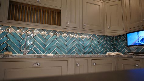 Turquoise Backsplash Kitchen, Turquoise Tiles, Mustard Kitchen, Luxury Tiles, Large Format Tiles, Turquoise Tile, Turquoise Kitchen, Turquoise Walls, Teal Kitchen