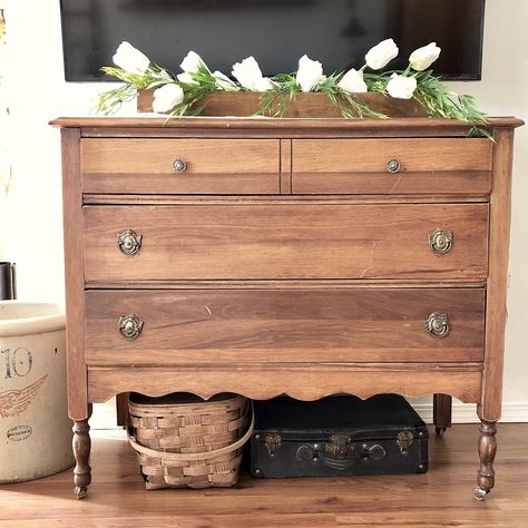 Vintage Dresser Tv Stand, Antique Dresser Tv Stand, Tv Mounted Over Dresser, Cottage Tv Stand Ideas, Dresser As Tv Stand In Living Room, Antique Tv Stand Ideas, Cottage Tv Stand, Dresser Under Tv, Under Tv Decor