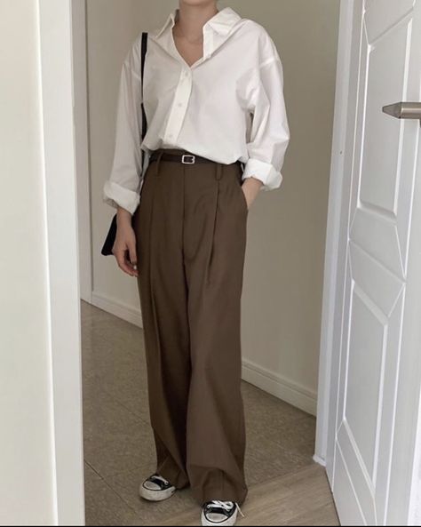 Beige Pants Outfit, Slacks Outfit, Brown Pants Outfit, Masculine Clothing, Korean Pants, Brown Slacks, Meeting Outfit, Polo Outfit, Modest Fashion Hijab