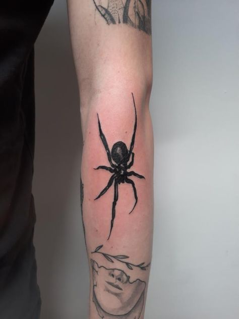 Spider On Forearm Tattoo, Spider Tattoo Men Arm, Mens Spider Tattoo, Spider Forearm Tattoo, Spider Tattoo On Arm, Spider Knee Tattoo, Spider Tattoo Arm, Spider Tattoo Men, Widow Tattoo