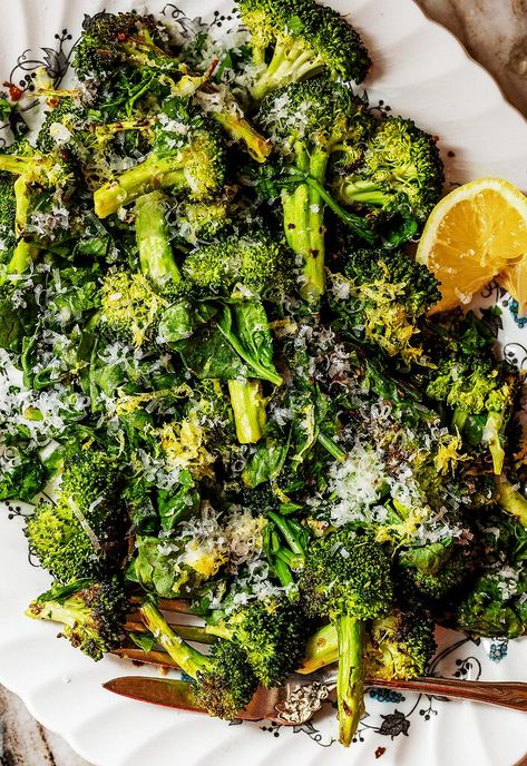 Roasted Broccoli and Spinach Roasted Spinach Oven, Side Dish Broccoli, Broccoli For Thanksgiving, Spinach Broccoli Recipes, Plant Based Broccoli Recipes, Broccoli Spinach Recipes, Spicy Broccoli Recipes, Broccoli And Spinach Recipes, Yummy Broccoli Recipes