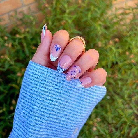 Faime Bass 🐝 Pro Nail Artist | Mix & Match but make it Greek 🧿💙 Colours: @the_gelbottle_inc Art Gel: @nailstampingqueenuk Jewellery: @monicavinader #mixandmatchnails #… | Instagram Europe Summer Nails Short, Greek Summer Nails, Greek Holiday Nails, Summer Europe Nails, Europe Vacation Nails, Turkish Nails, Abba Nails, Greek Inspired Nails, Greek Nail Art