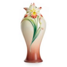 Franz Porcelain Calanthe Flower Collection Vase Franz Porcelain, Franz Collection, Traditional Vases, Beautiful Vases, Sugar Jar, Flower Collection, Vases For Sale, Beautiful Vase, Porcelain Vase