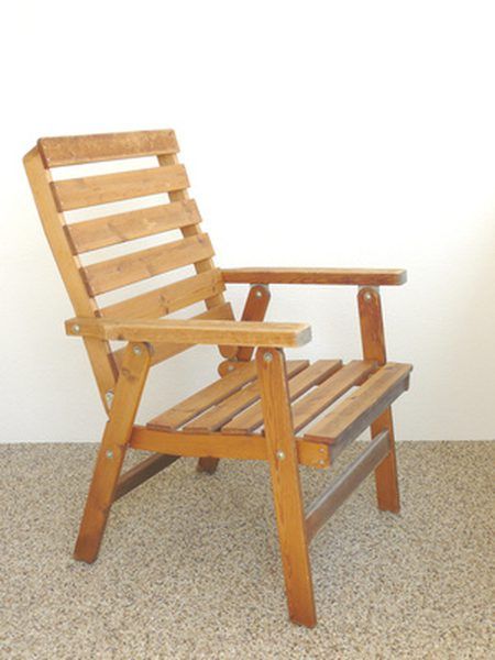 Although wooden chairs come in several shapes, designs and styles, a simple and functional wooden chair is fun to make and a great introduction to more advanced wood furniture projects. Simple chairs may be constructed of pine or fur, and wood screws--common materials that can be found in most home centers. Simple Wooden Chair, Outdoor Chairs Diy, Small Office Chair, Office Chair Diy, Dining Chairs Diy, Wood Chair Diy, Retro Dining Chairs, Wooden Folding Chairs, Wood Chair Design