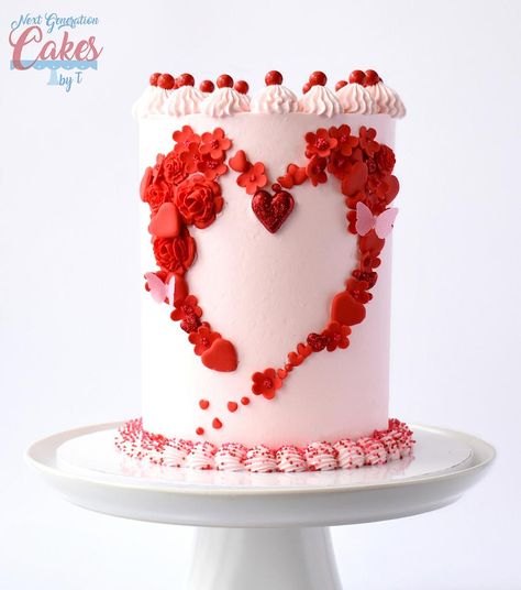 Valentine Baking Recipes, Mini Valentine Cakes, Anniversary Dessert, Valentines Cakes, Happy Anniversary Cakes, Valentines Baking, Elegant Birthday Cakes, 16 Birthday Cake, Cake Flower