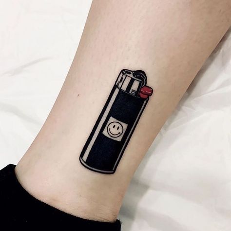 7,560 Me gusta, 17 comentarios - Ignorant tattoos (@ignorant_tattoos) en Instagram: "Another sick lighter by @gonytattoo" Lighter Tattoo, Unique Butterfly Tattoos, Light Tattoo, Clever Tattoos, Upper Arm Tattoos, Tattoo Portfolio, Arm Tattoos For Women, Cover Up Tattoo, Time Tattoos