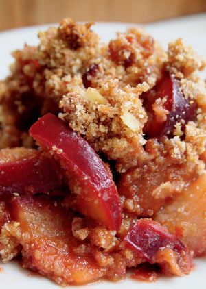 Plum And Pear Recipes, Gingerbread Ice Cream, Granola Dessert, Plum Dessert, Breakfast Parfait, Plum Crumble, Mary Mccartney, Pear Crumble, Mary Berry Recipe