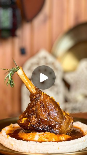 Lamb Shank, Best Lamb Shank Recipe, Lamb Shank Recipe, Braised Lamb Shanks, Braised Lamb, Lamb Shanks, Arabic Food, Blue Cheese, Mashed Potatoes