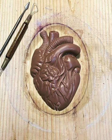 𝕿𝖍𝖊 𝕳𝖊𝖑𝖑���𝖇𝖔𝖚𝖓𝖉 𝕳𝖔𝖒𝖊 on Instagram: “Anatomical heart relief sculpture, coming soon!” Coming Soon Instagram, Clay Relief, Gothic Stuff, Heart Sculpture, Horror Decor, Relief Sculpture, Anatomical Heart, Easy Doodles Drawings, Sculpture Painting