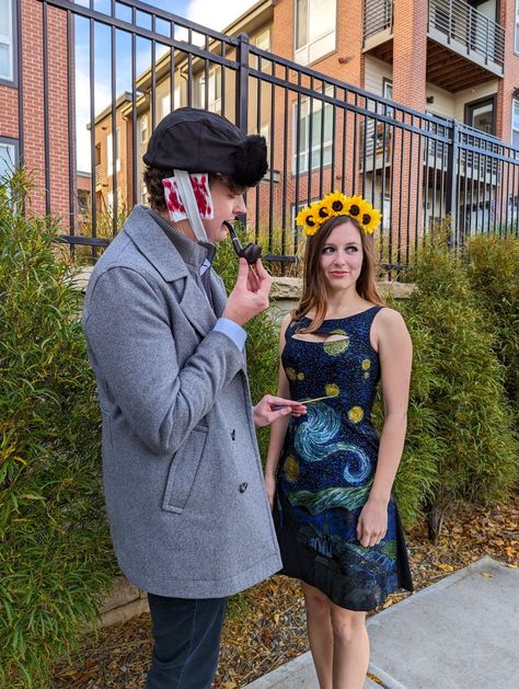 Van Gogh Couple Costume, Van Gogh Halloween Costume, Starry Night Costume, Van Gogh Costume, Nerdy Couples Costumes, Family Themed Halloween Costumes, Painting Costume, Early Halloween, Darcy And Elizabeth