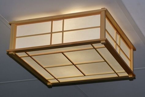 Ceiling light shoji screen Fend Shui, Japanese Bedroom Ideas, Japanese Ceiling, Japanese Style Bedroom, Dining Light Fixtures, Japanese Lamp, Japanese Lamps, Japanese Home Design, Shoji Screen