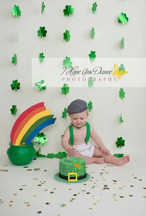 St Patricks Day Photo Ideas, St Patty Day Baby Photo Shoot, St Patricks Day Milestone Photo, St Patrick’s Day Mini Session, Lucky One Cake Smash, Saint Patrick’s Day Photoshoot, My First St Patricks Day Pictures, St Patrick Day Photo Shoot, St Patrick’s Photoshoot