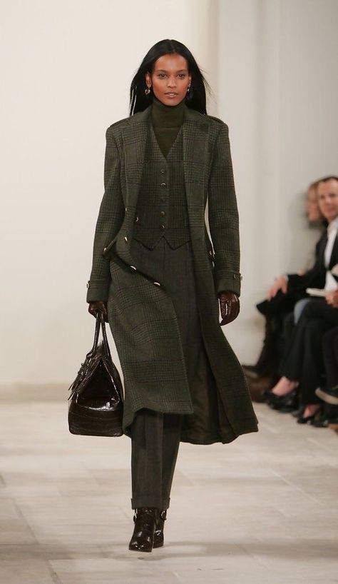 Succession Fashion, Ralph Lauren Fashion Show, 2006 Fashion, 2006 Runway, Ralph Lauren Womens Clothing, Ralph Lauren Fall, Runway Fashion Couture, Model Walks, Looks Street Style