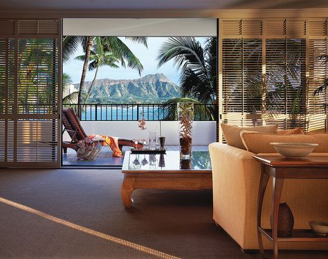 Image Gallery | Halekulani Hotel Halekulani Hotel, Hawaii Hotel, Luxury Resort Hotels, Hotel Vacation, Classic Hotel, Hawaii Hotels, Honolulu Oahu, European Elegance, Diamond Head